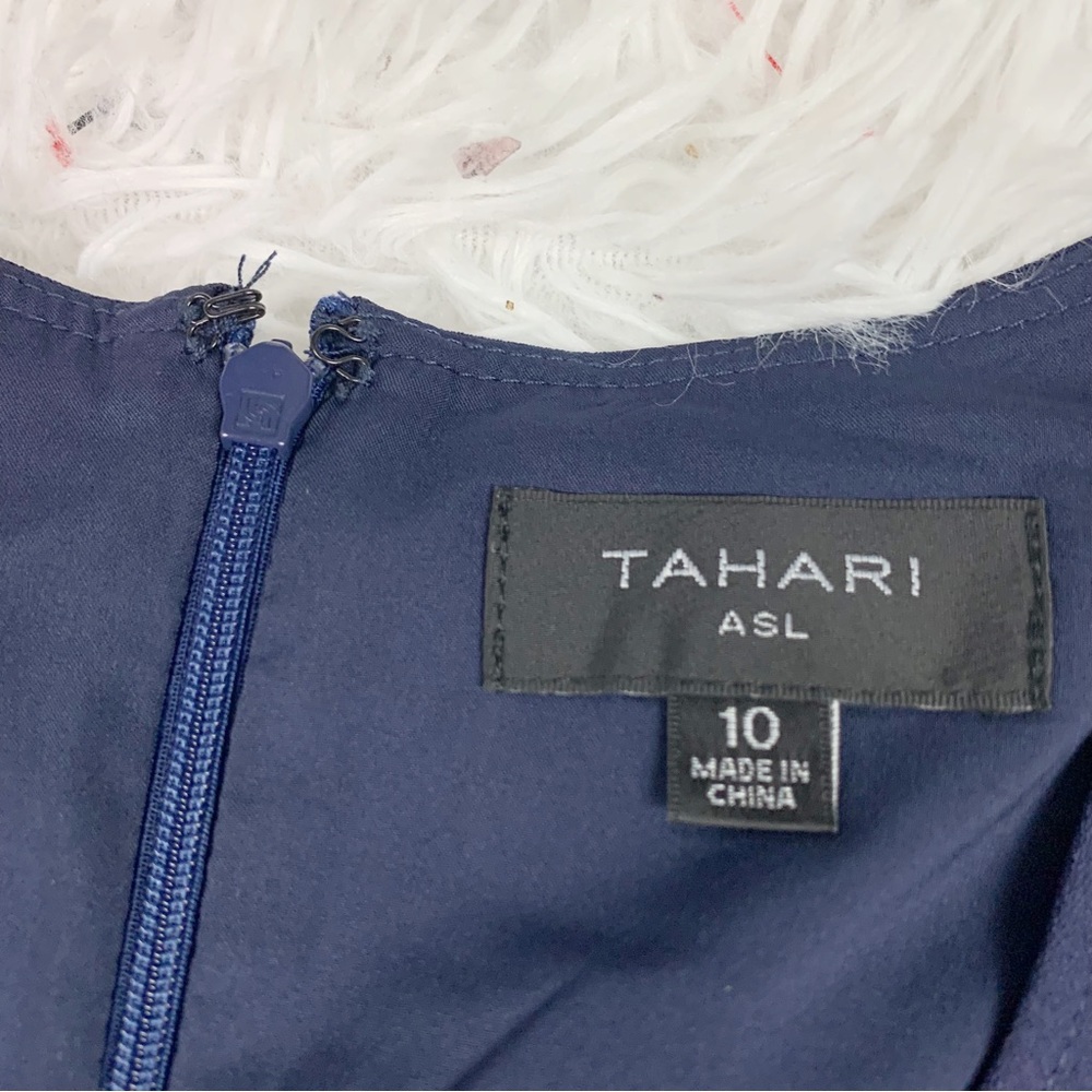 Tahari ASL size 10 short sleeve V-Neck Twist Front Fit & Flare Dress navy blue‎ - Picture 4 of 12